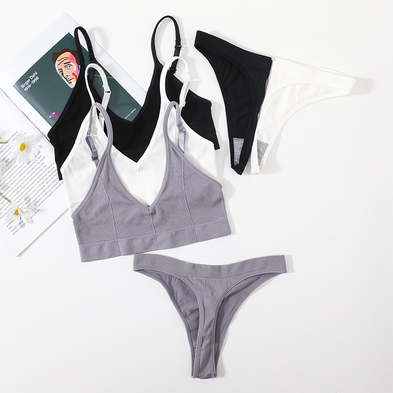 Bralette Triangle Set - Conjunto de sujetador y bragas sin